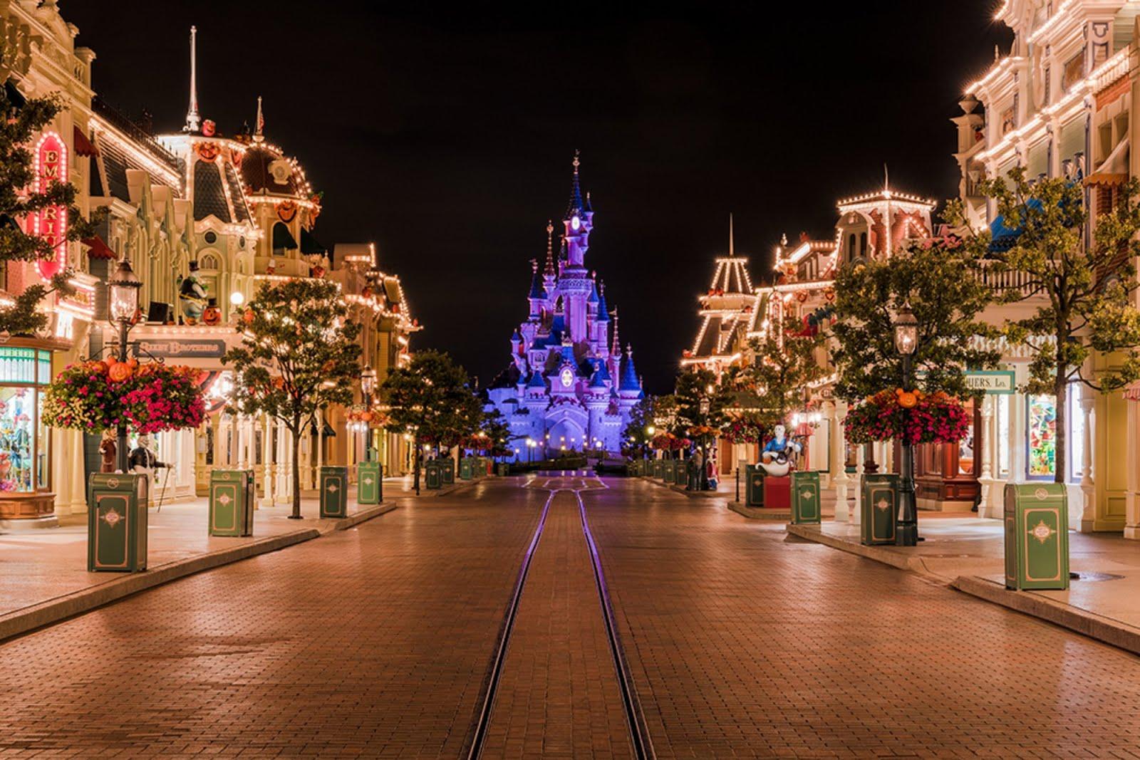 Disney And More Disneyland Paris War Story Details To Die For