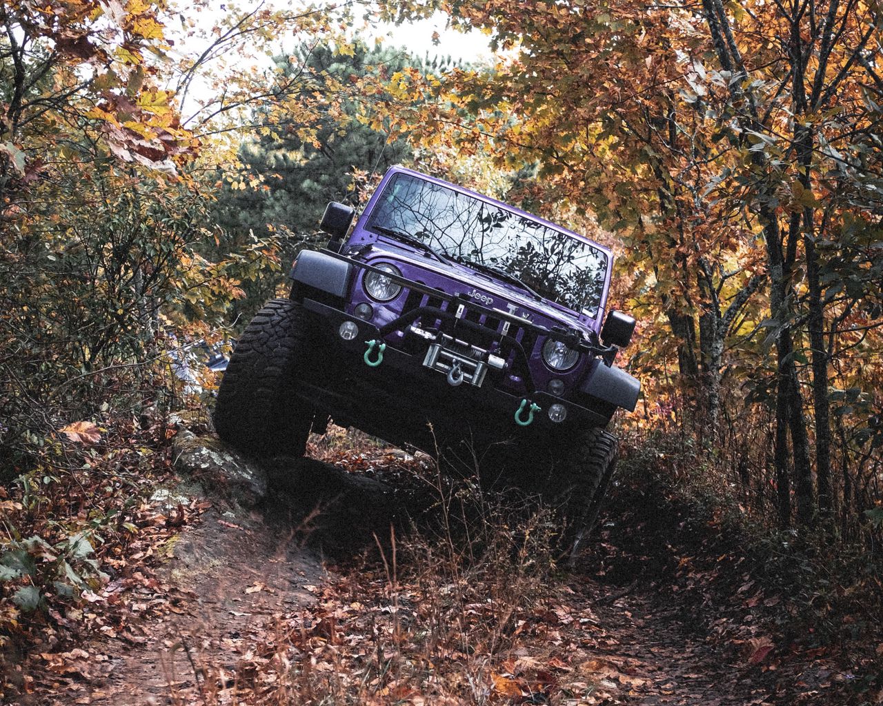 Download wallpaper 1280x1024 jeep wrangler jeep car suv purple