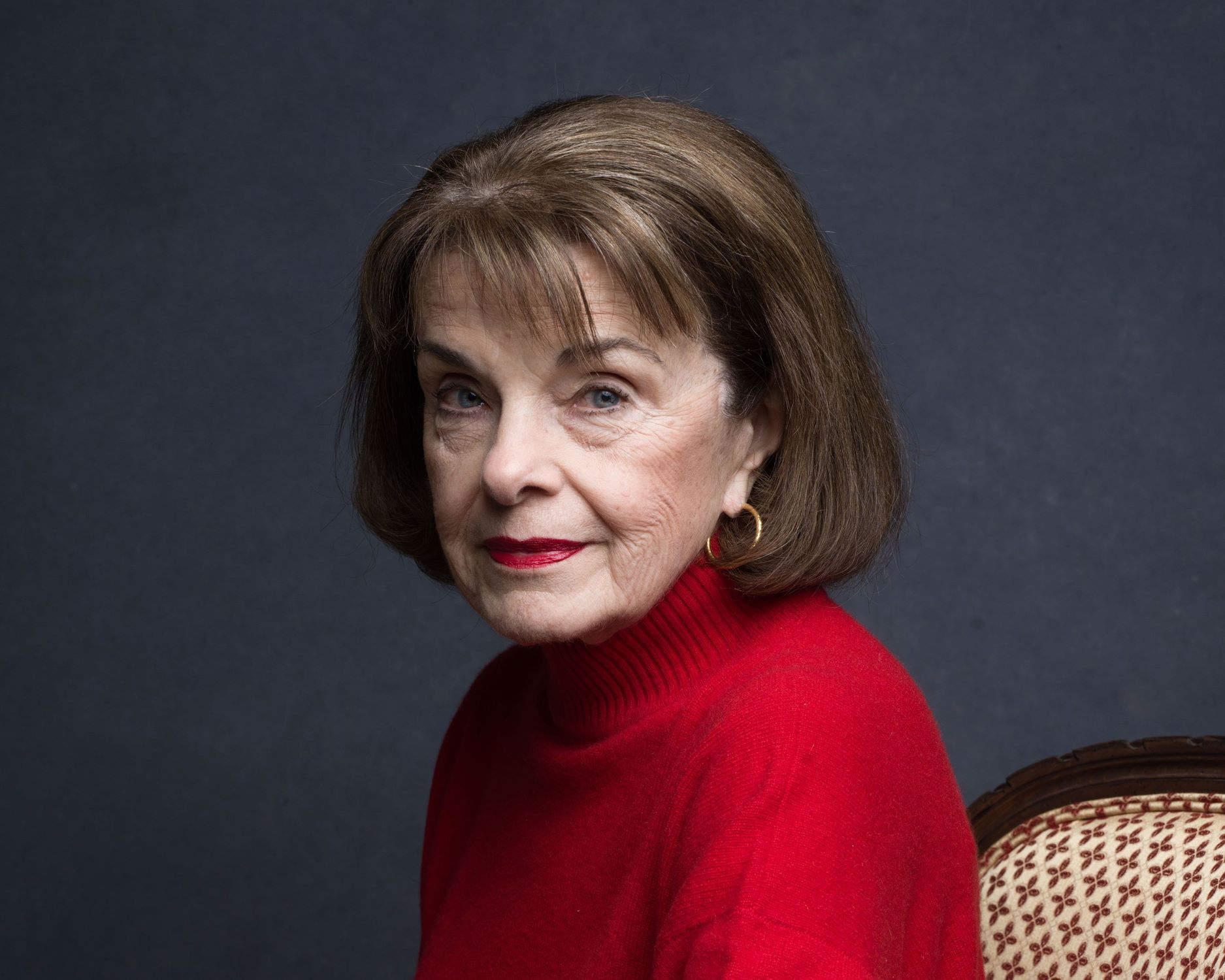 Dianne Feinstein Posed For Photo Hours Before Her Death Wallpaper