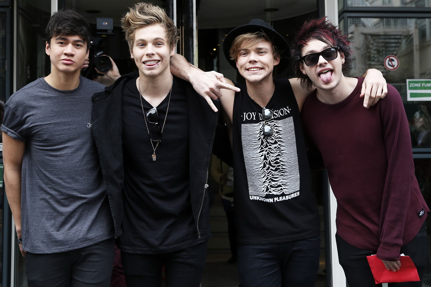 5sos Seconds Of Summer Wallpaper By