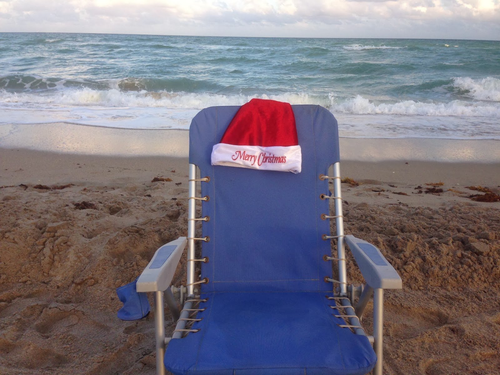 betterplace to have a Christmas party than on a beach in South Florida