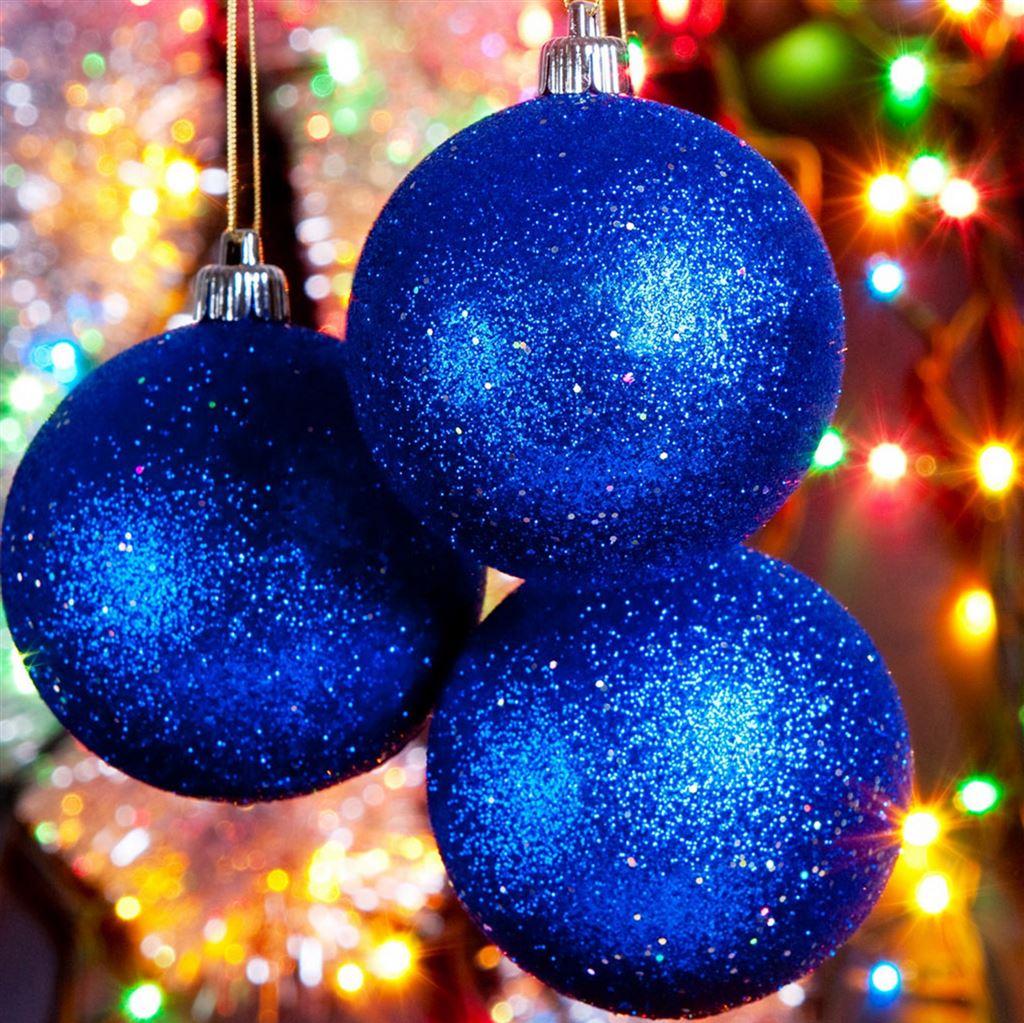Blue Christmas Balls iPad Air Wallpaper