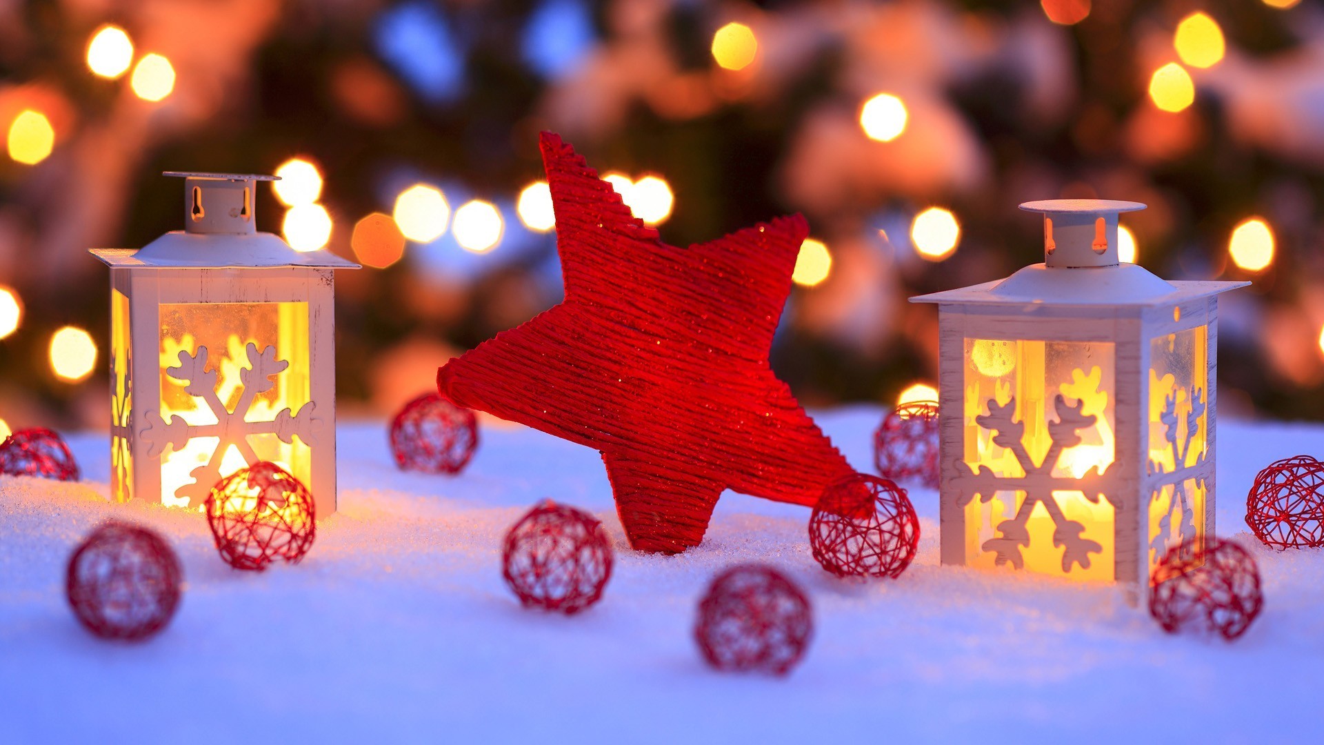 Khám phá những hình nền Giáng sinh miễn phí đẹp nhất để trang trí Desktop của bạn. Click vào ảnh và cùng nhau tận hưởng không khí lễ hội và đón một mùa Giáng sinh đầy ý nghĩa.