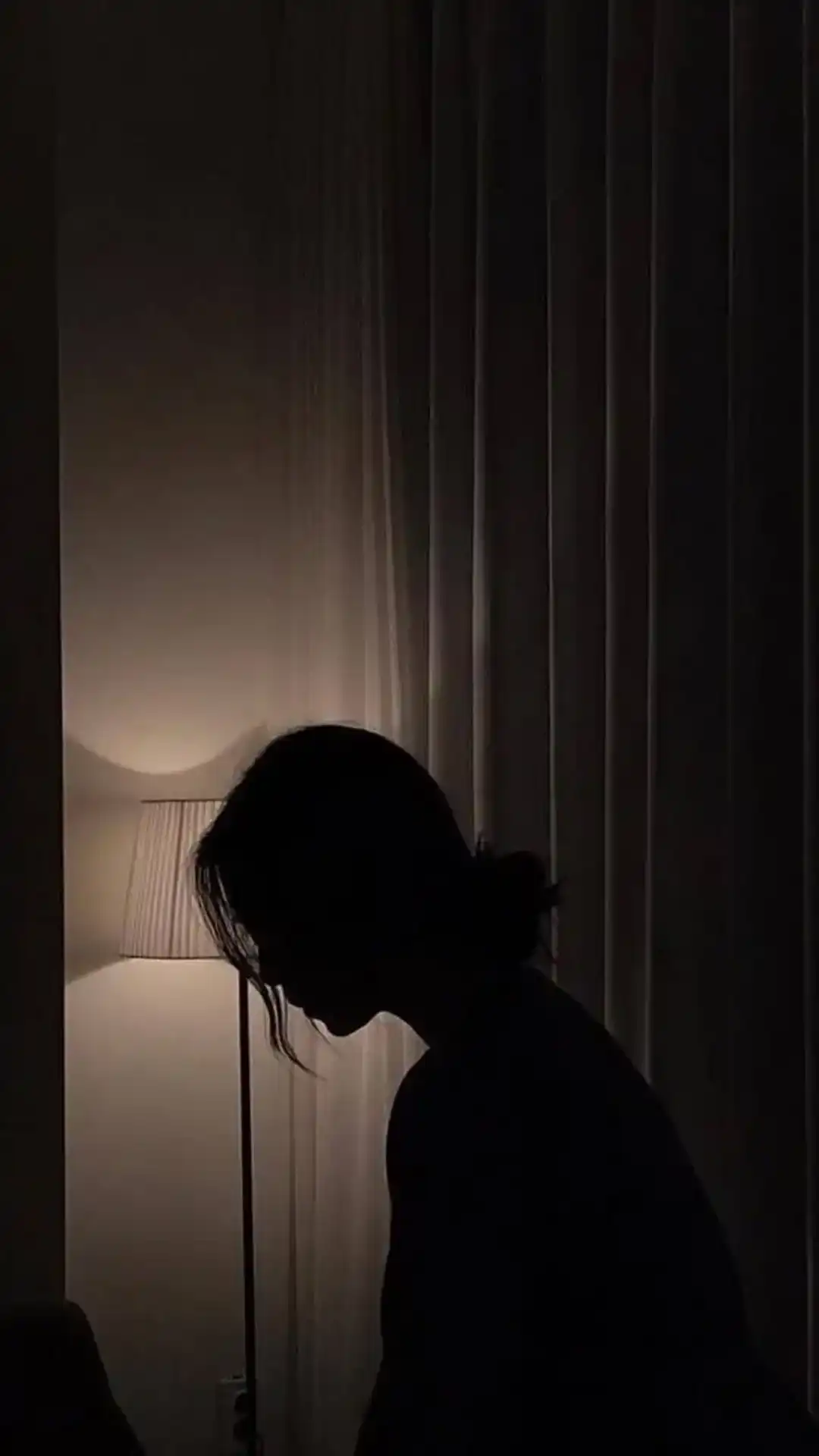 Sad Girl Wallpaper