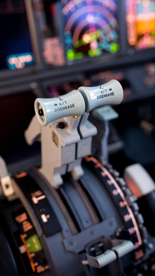B737 Thrust Levers Phone Wallpaper Live From The Flight