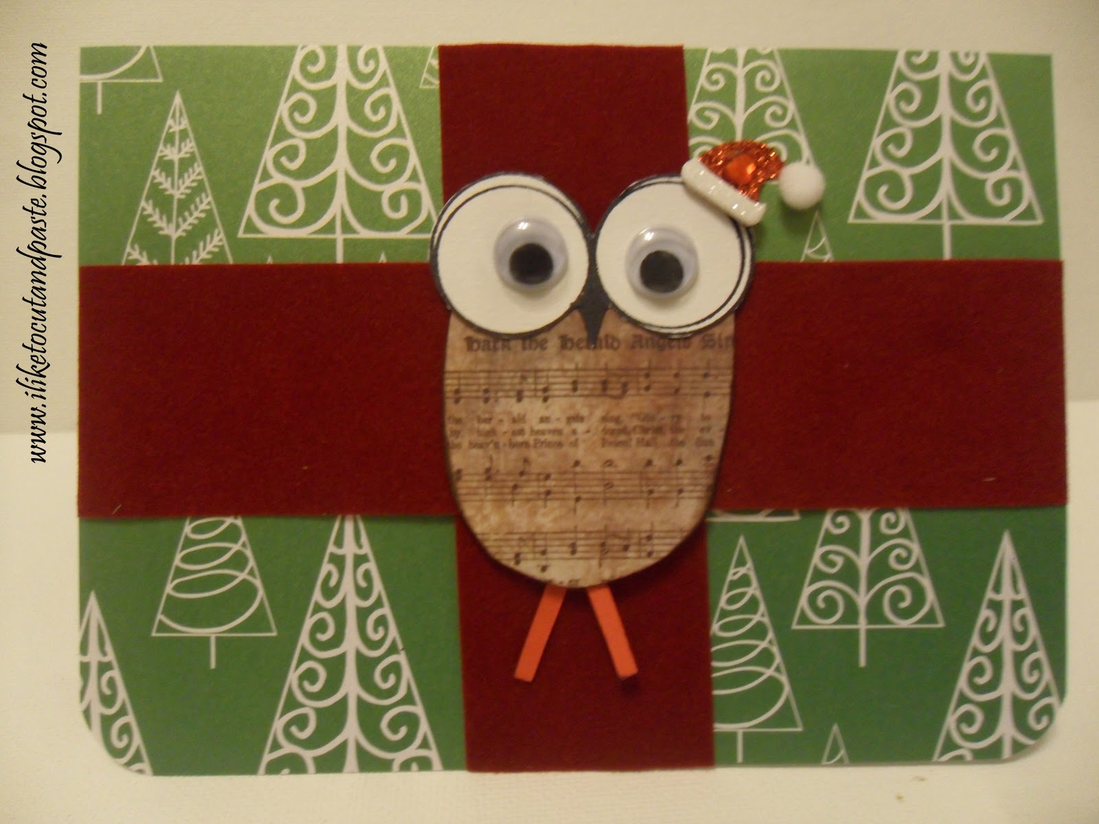 Christmas Owl Wallpaper Their Main Logo Is An