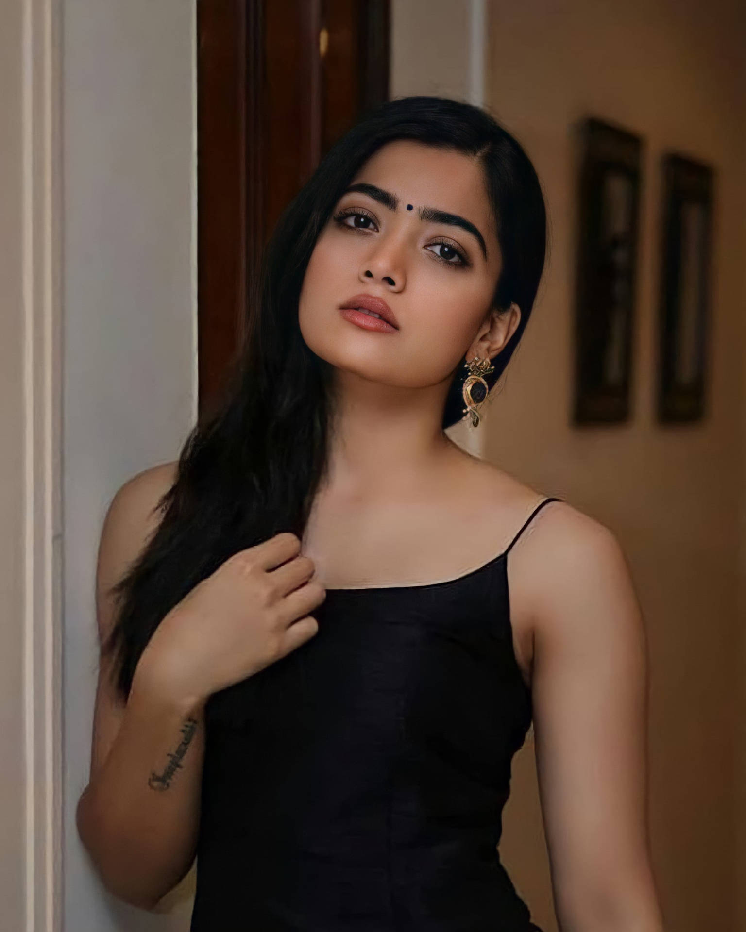 Rashmika Mandanna HD Wallpaper