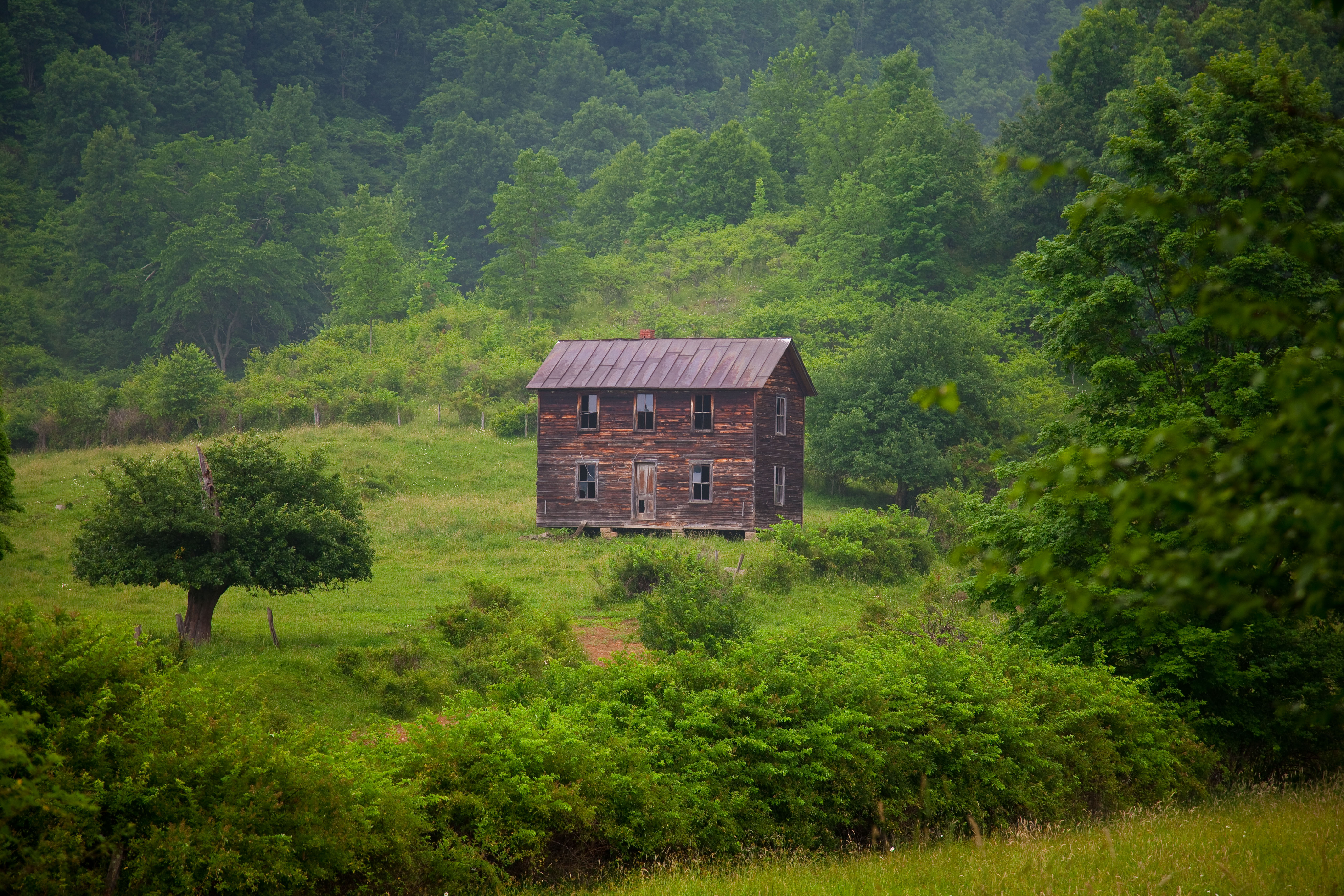 Old Fashioned Summer Farm House Structures Free Nature Pictures by