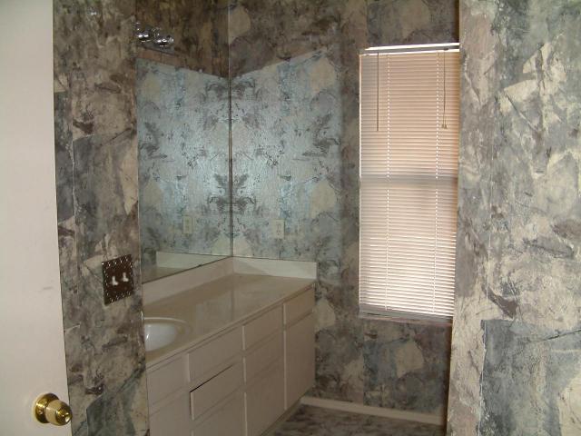 Decou Wallpaper Scrap Bathroom Glendale Arizona Home House Real