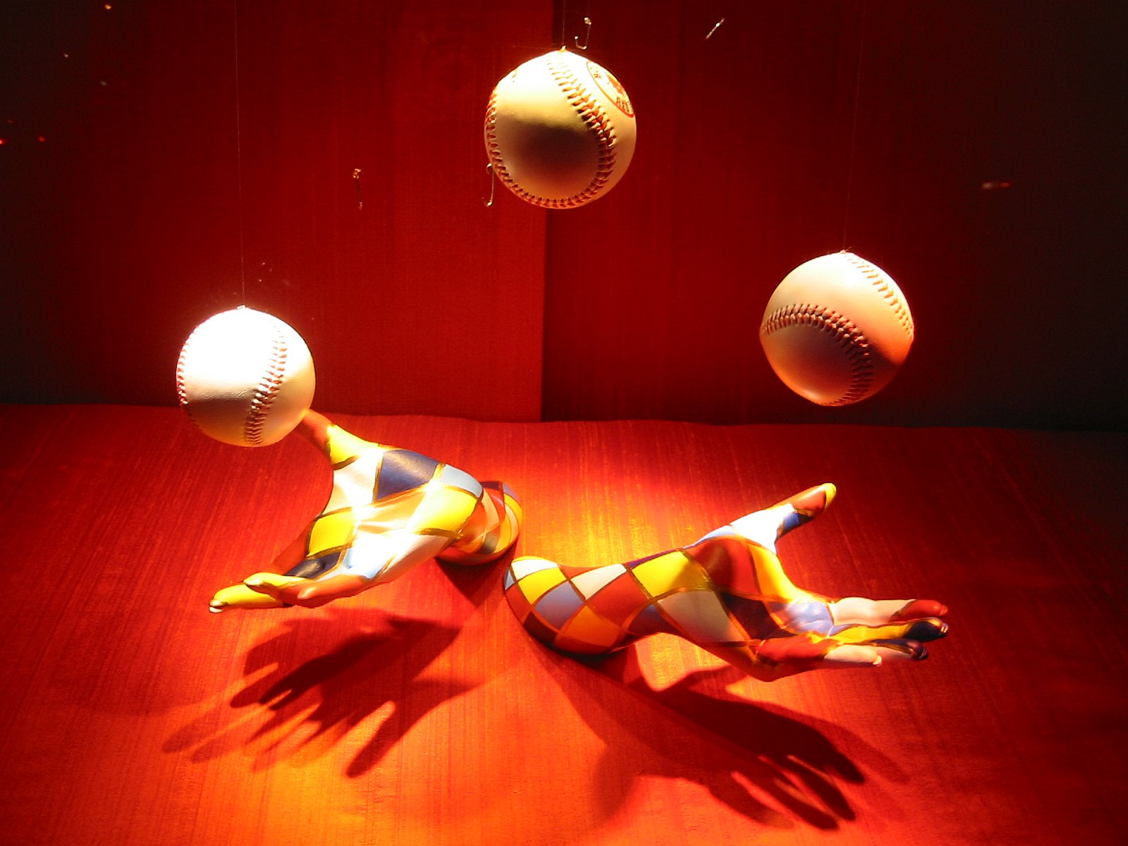 Juggling Background Wallpaper Baltana