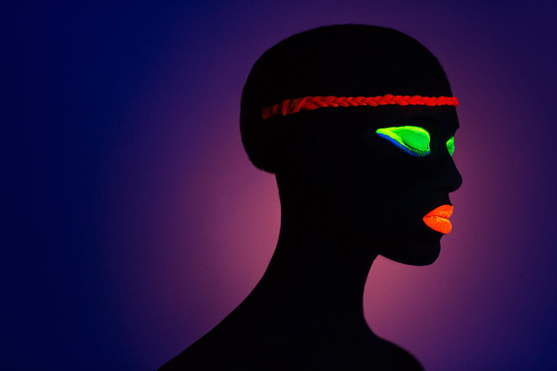 Create A Silhouette Portrait With Black Light And Uv Powder
