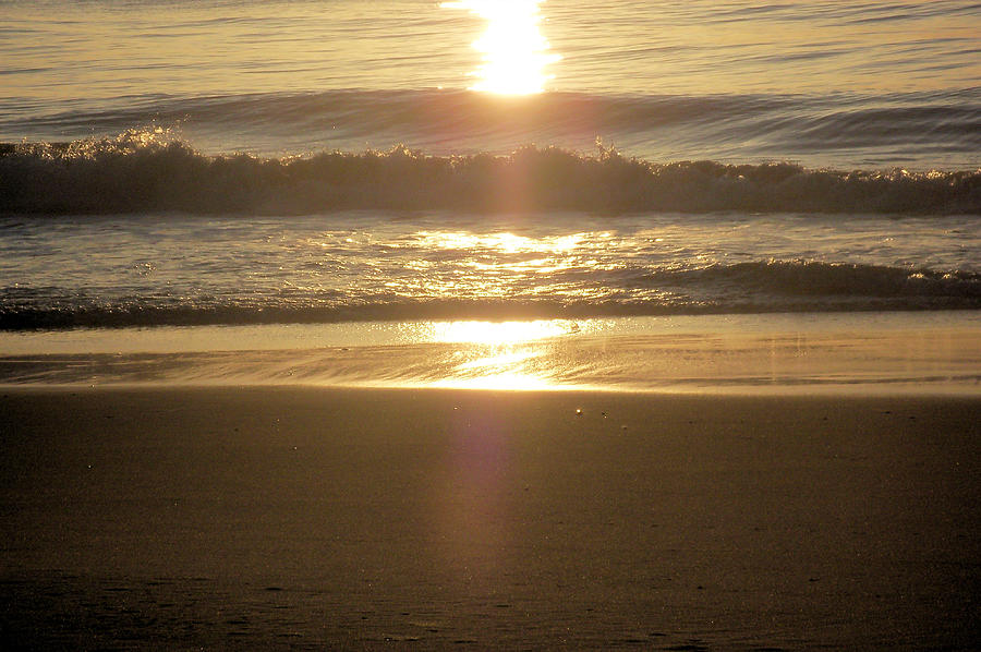 Sunrise Reflection Ocean 900x598