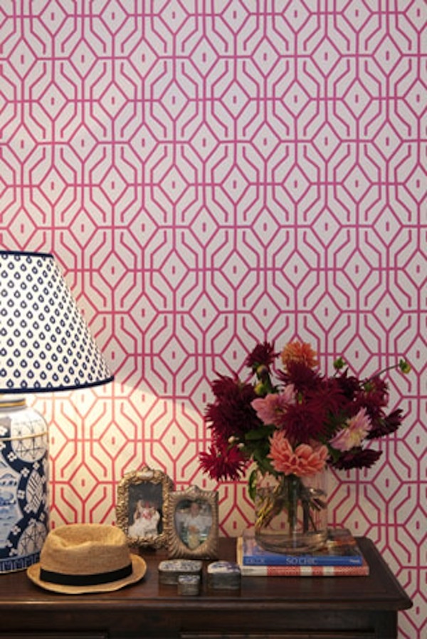 luxe lillies IN LOVE WITH ANNA SPIRO WALLPAPER 600x898