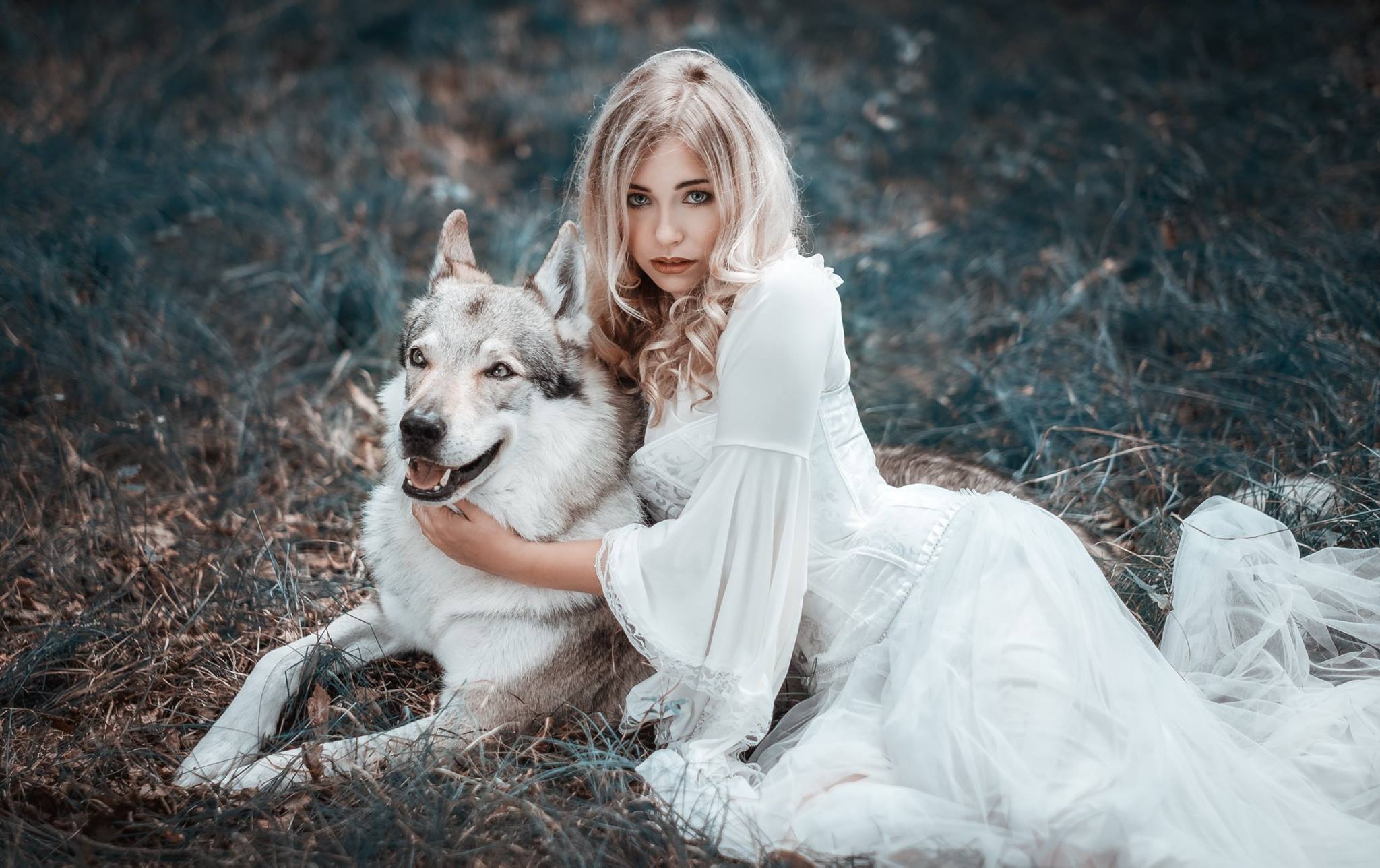 Dog White Dress Blonde Woman Model HD Wallpaper