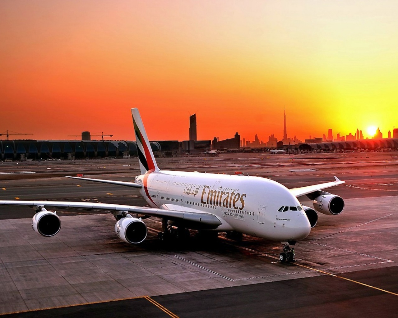 Flying Airbus A380 Airplane Dekstop Wallpaper | Android Wallpapers