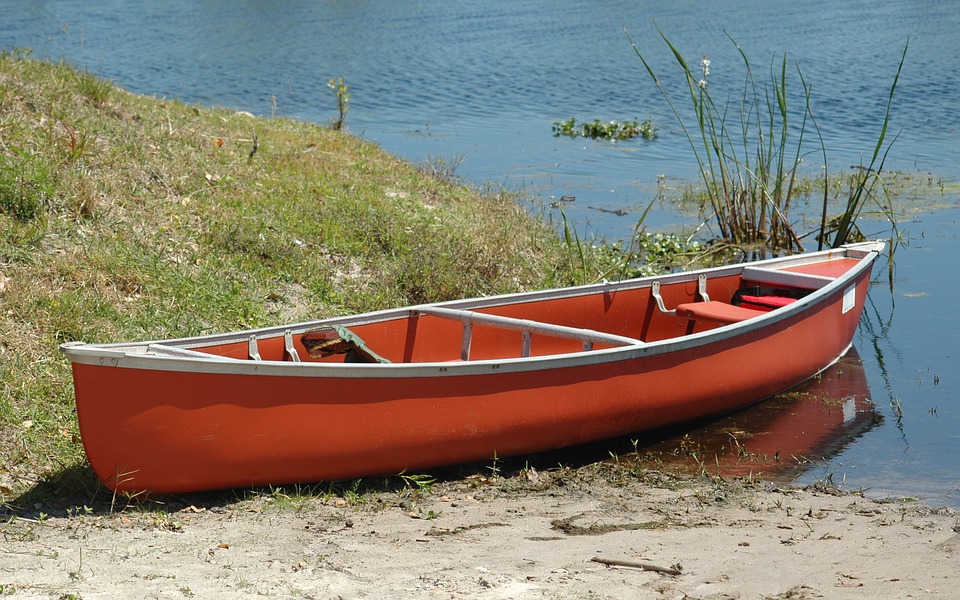 Canoe Boat Lake Photo On