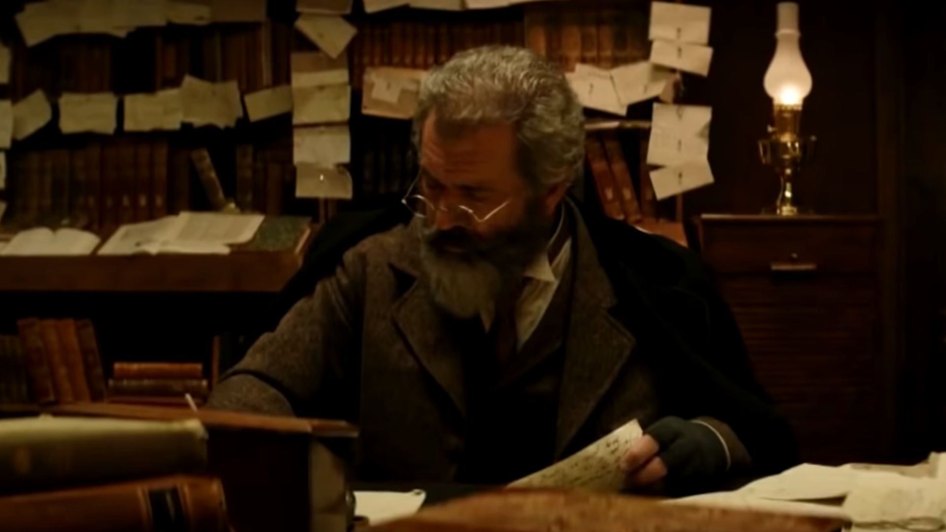 Trailer for Mel Gibson and Sean Penns Oxford Dictionary Movie THE