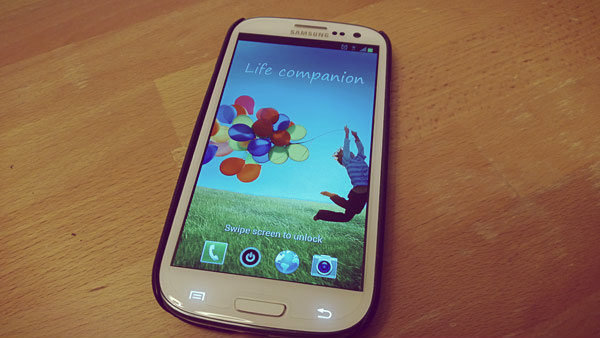 How to Install Samsung Galaxy S4 Wallpapers to Galaxy S3