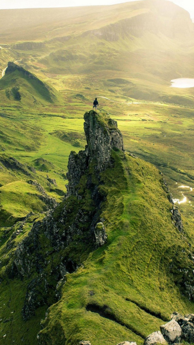 Isle Of Skye Peak Scotland iPhone Wallpaper