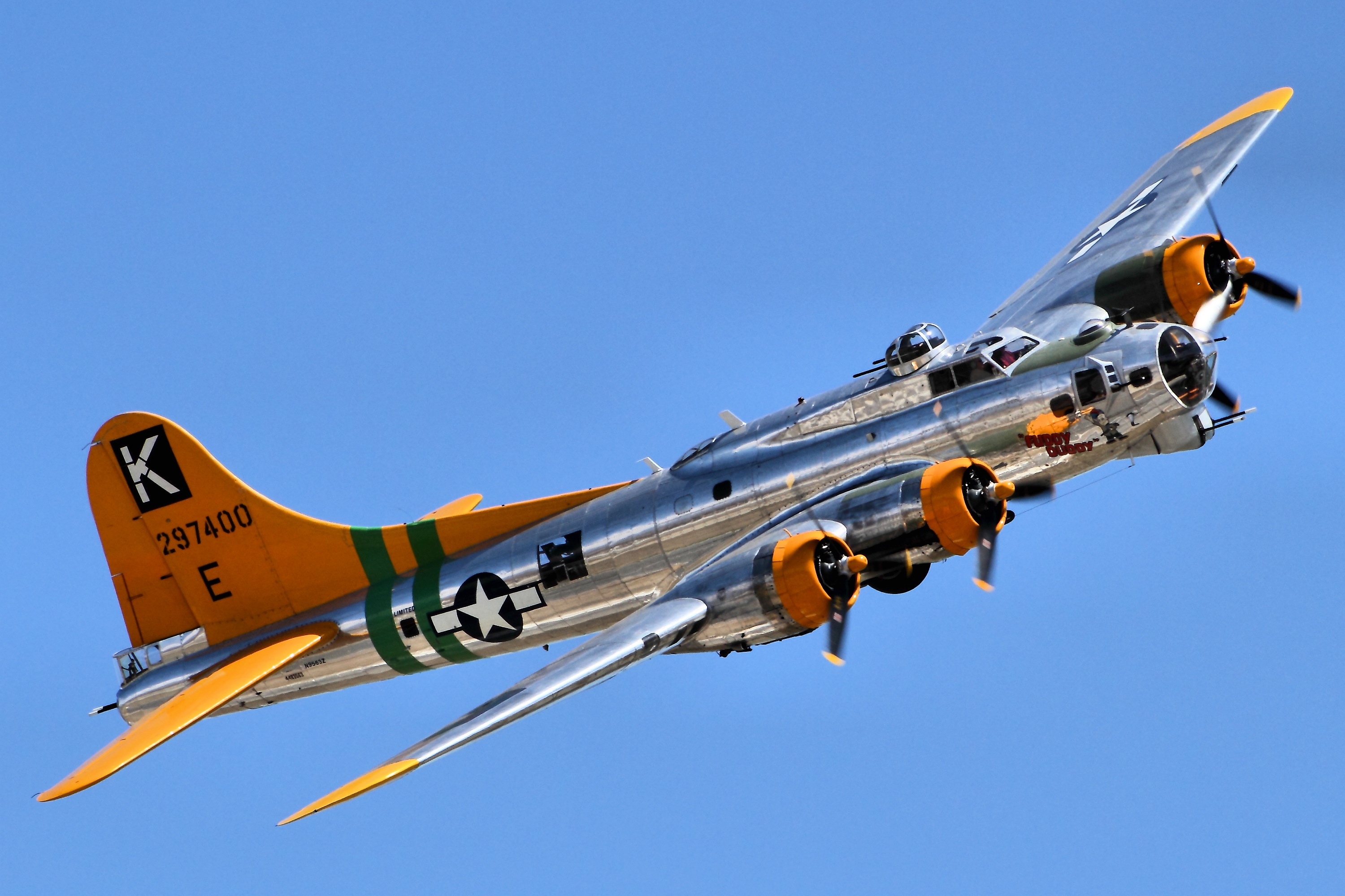 File B17 Flying Fortress Chino Airshow Jpg