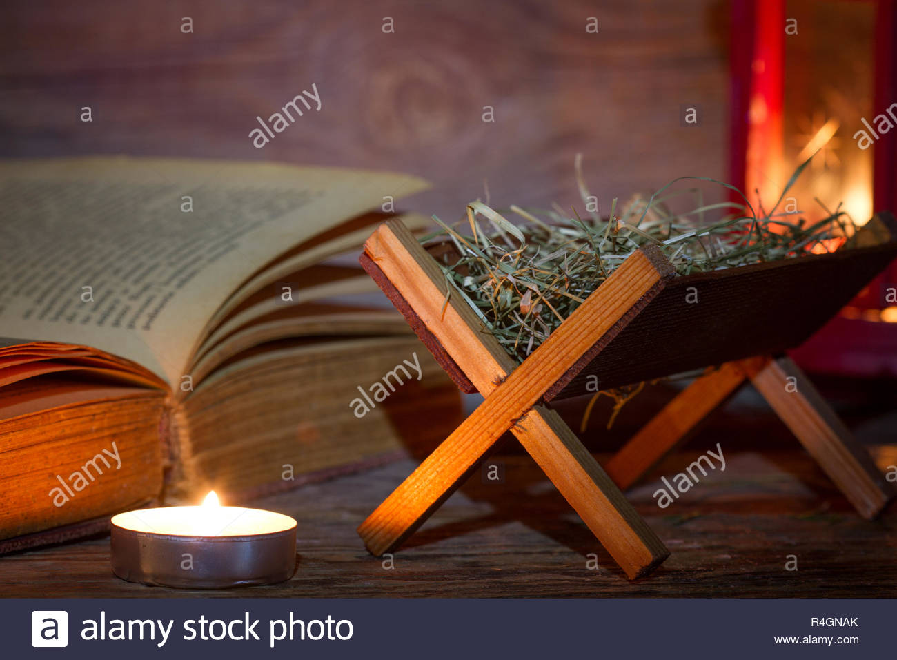 Pesebre Linterna Y Biblia En Noche Abstract Christmas