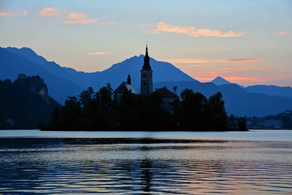 Lake Bled Sunrise Wallpaper