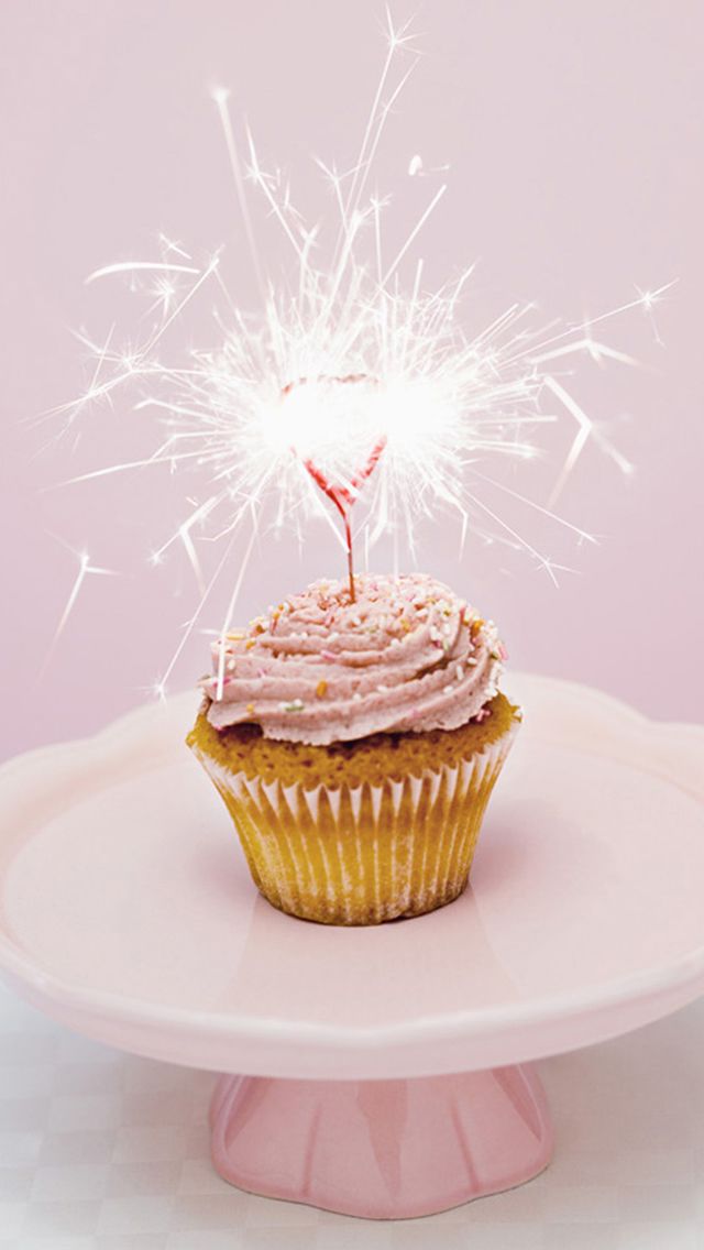 Love Firework On Cup Cake iPhone 5s wallpaper Cupcakes