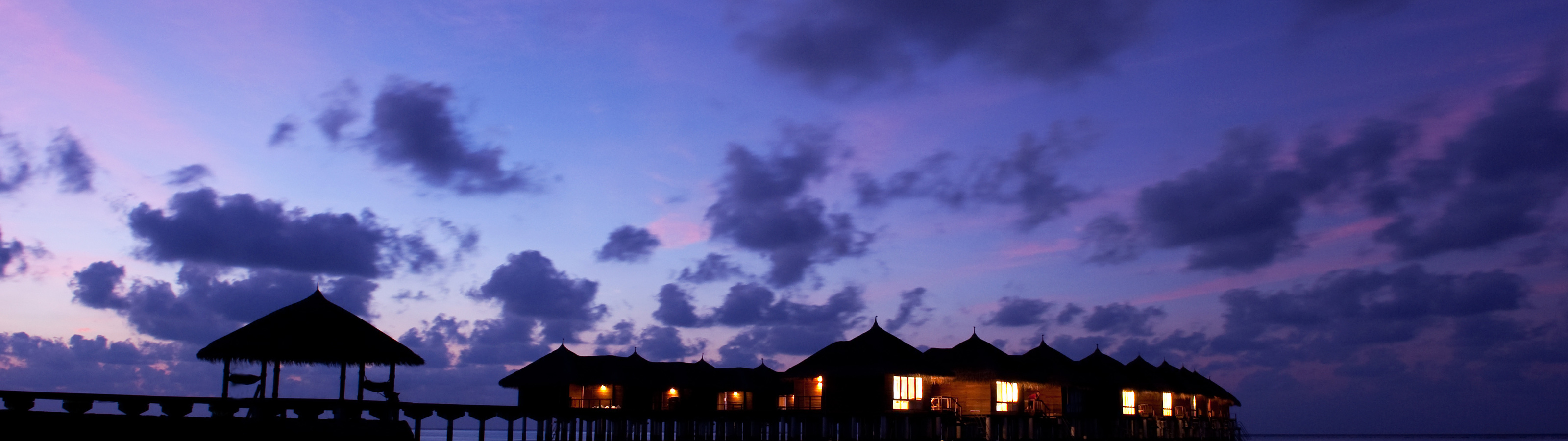 Cottages On Maafushivaru Island Wallpaper Beach