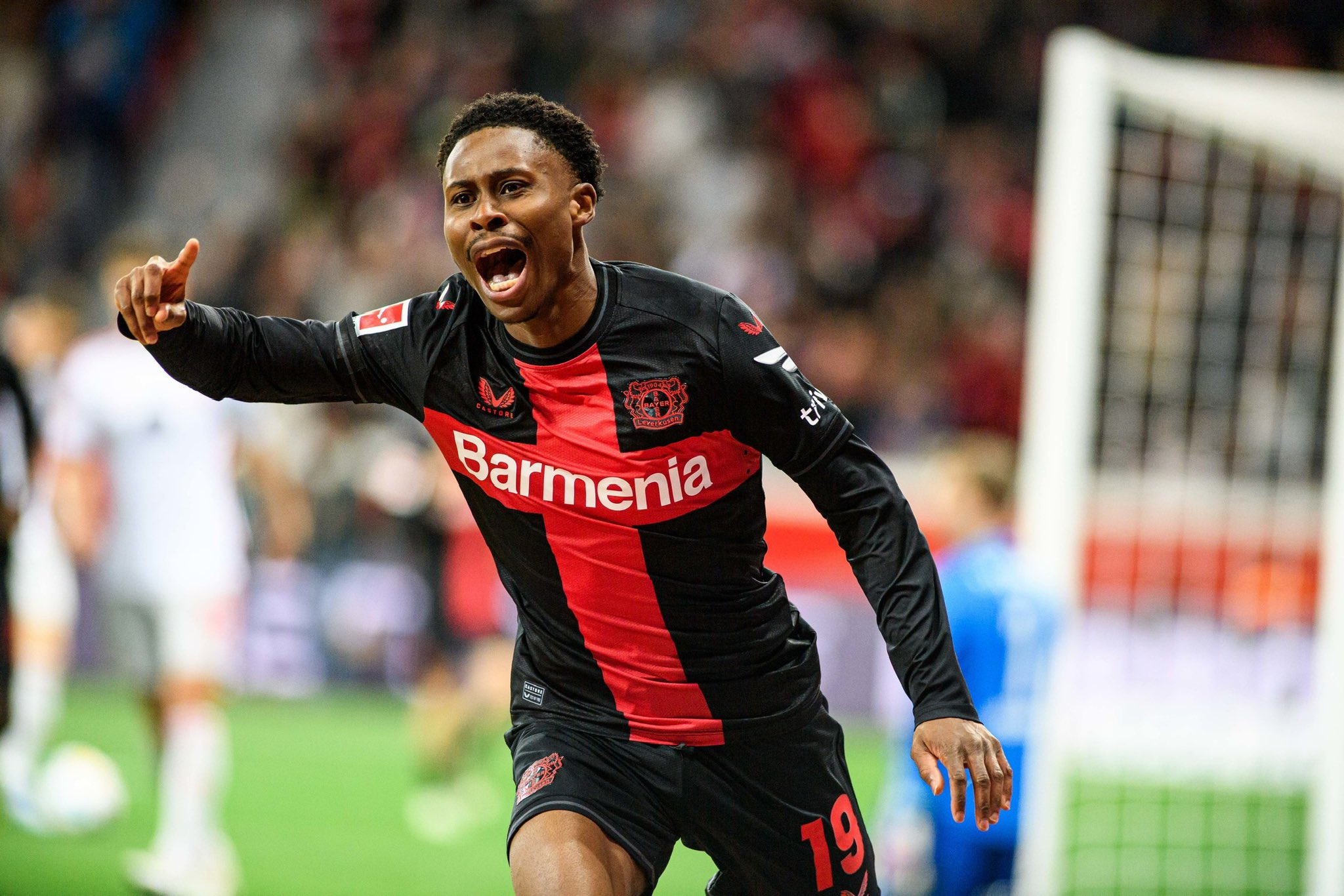 Nathan Tella Celebrates Maiden Bundesliga Goal Wallpaper