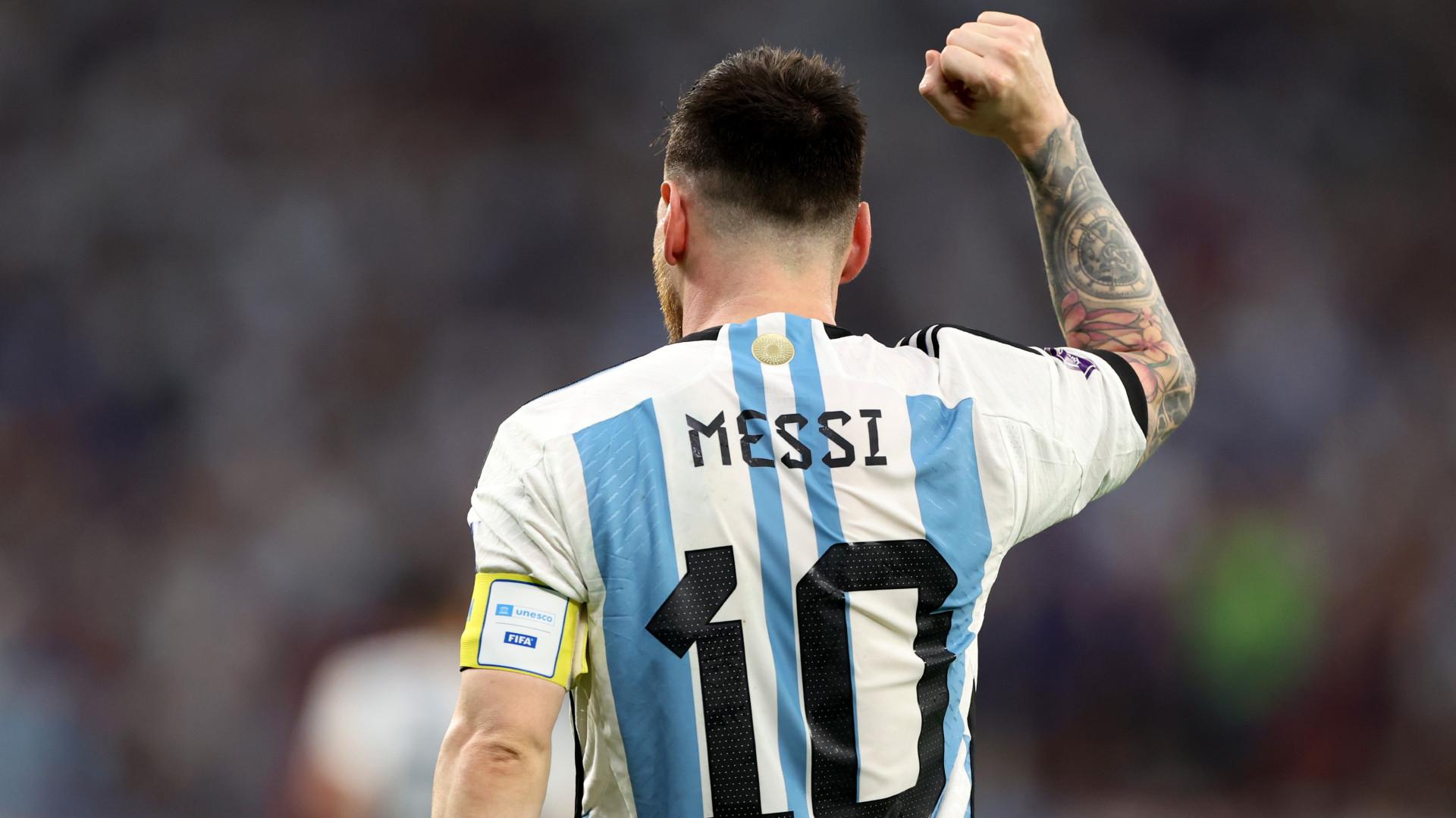 Leo Is Of Argentina Messi Gets High Praise From Team Mate