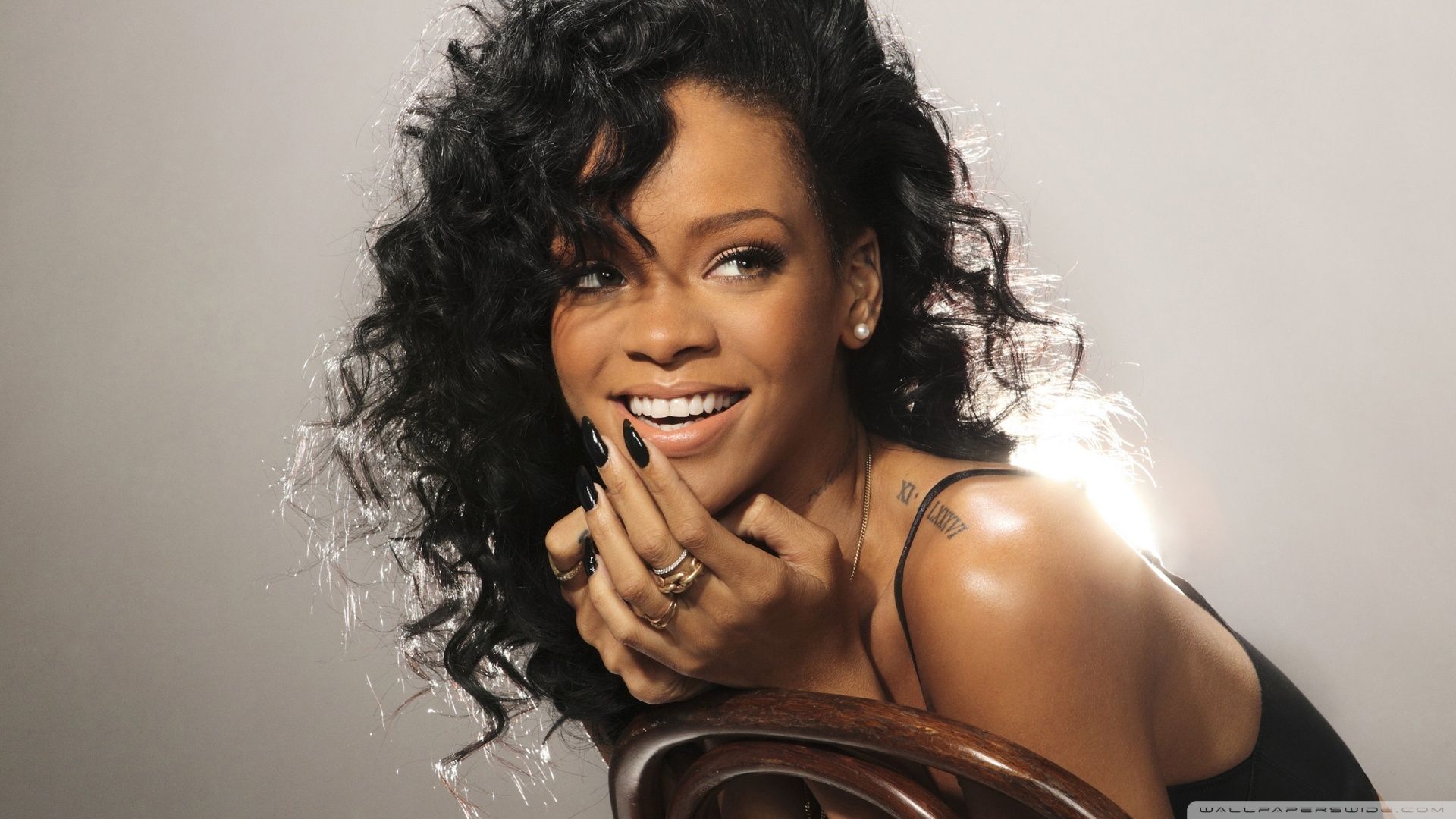 Rihanna HD Wallpaper Top Background
