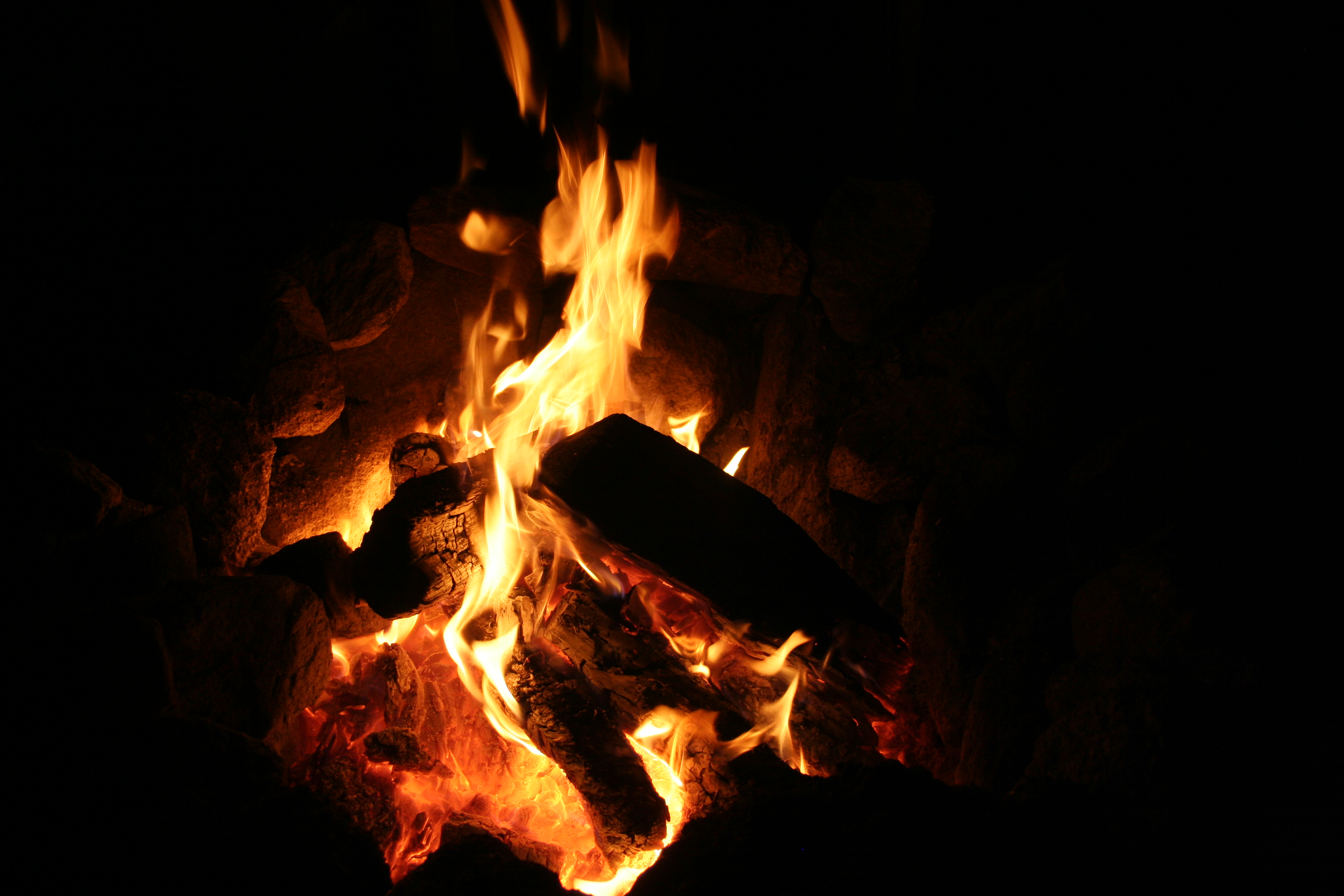 Round The Campfire Wallpaper