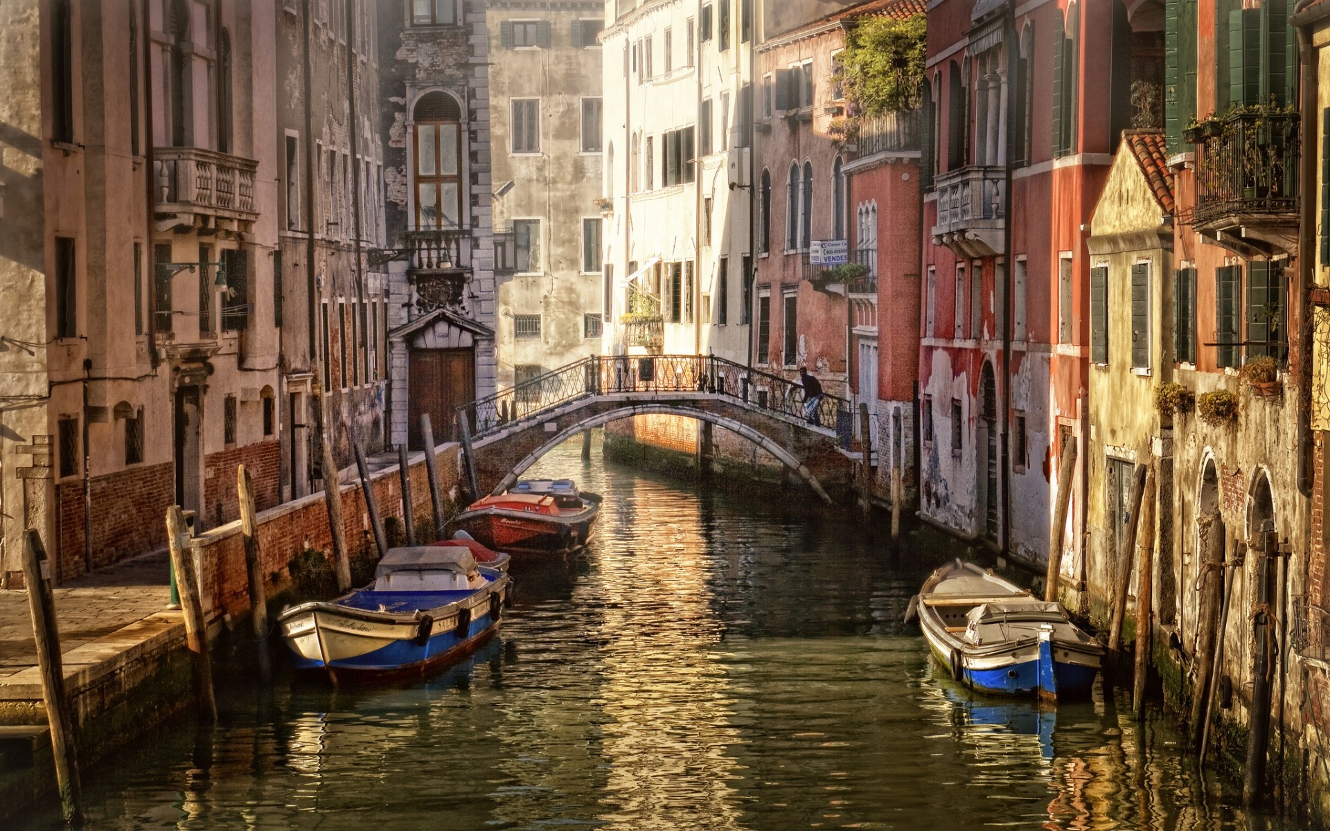 Wallpaper Italy Venice House Canal Boat Bridge