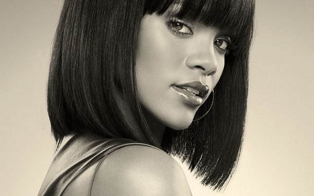 Covergirl Fenty Rihanna Wallpaper
