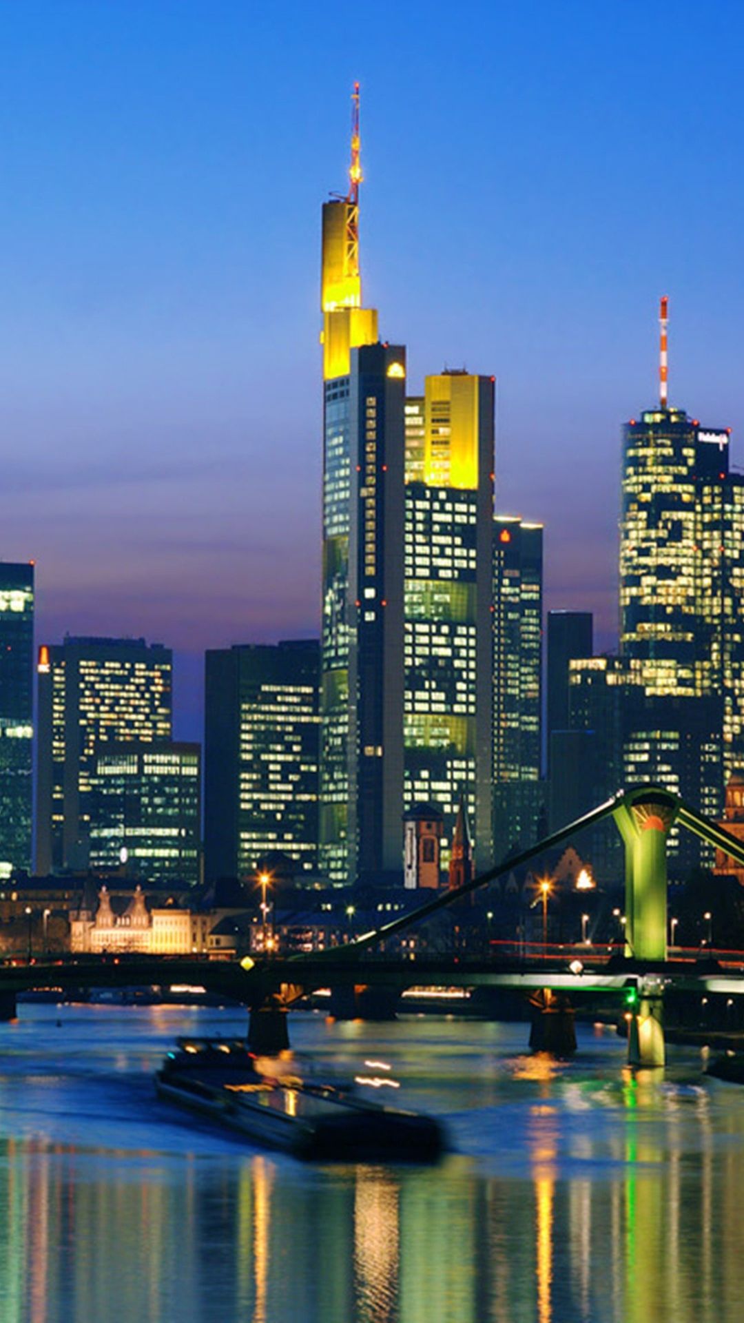 Frankfurt Wallpaper On Skyline