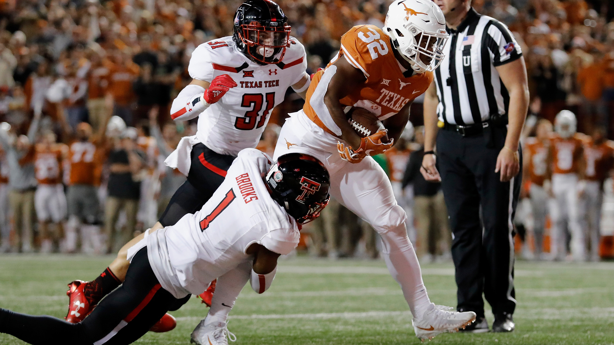 Longhorns Look Thin At Running Back Position After Injury