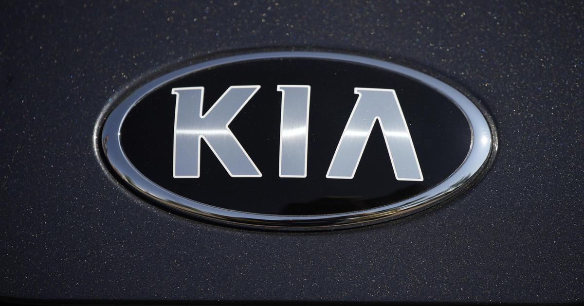Kia Recall To Fix Trunk Latch That Won T Open From The Inside