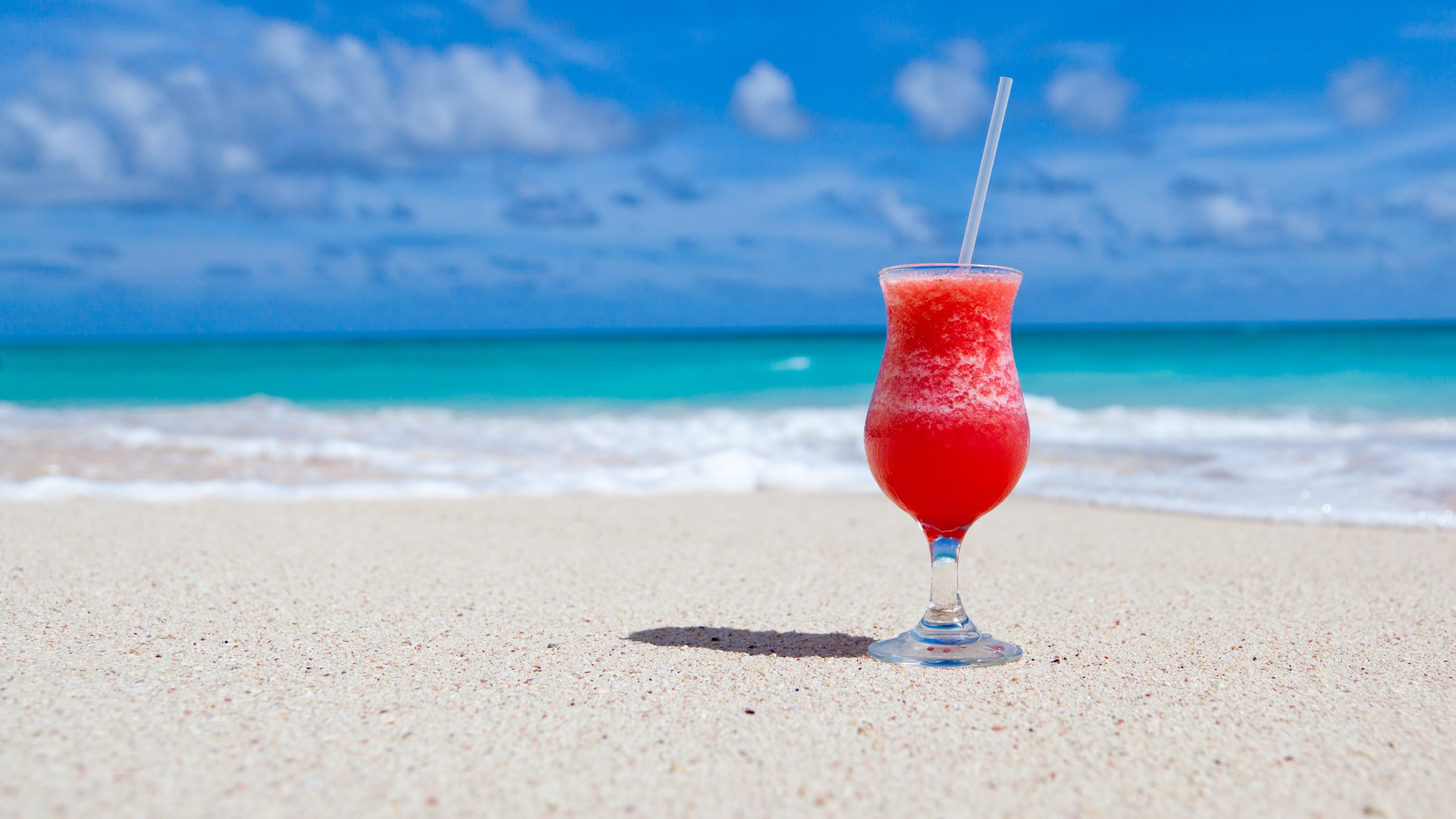 Exotic cocktail on Caribbean beach Wallpapers HD Wallpapers
