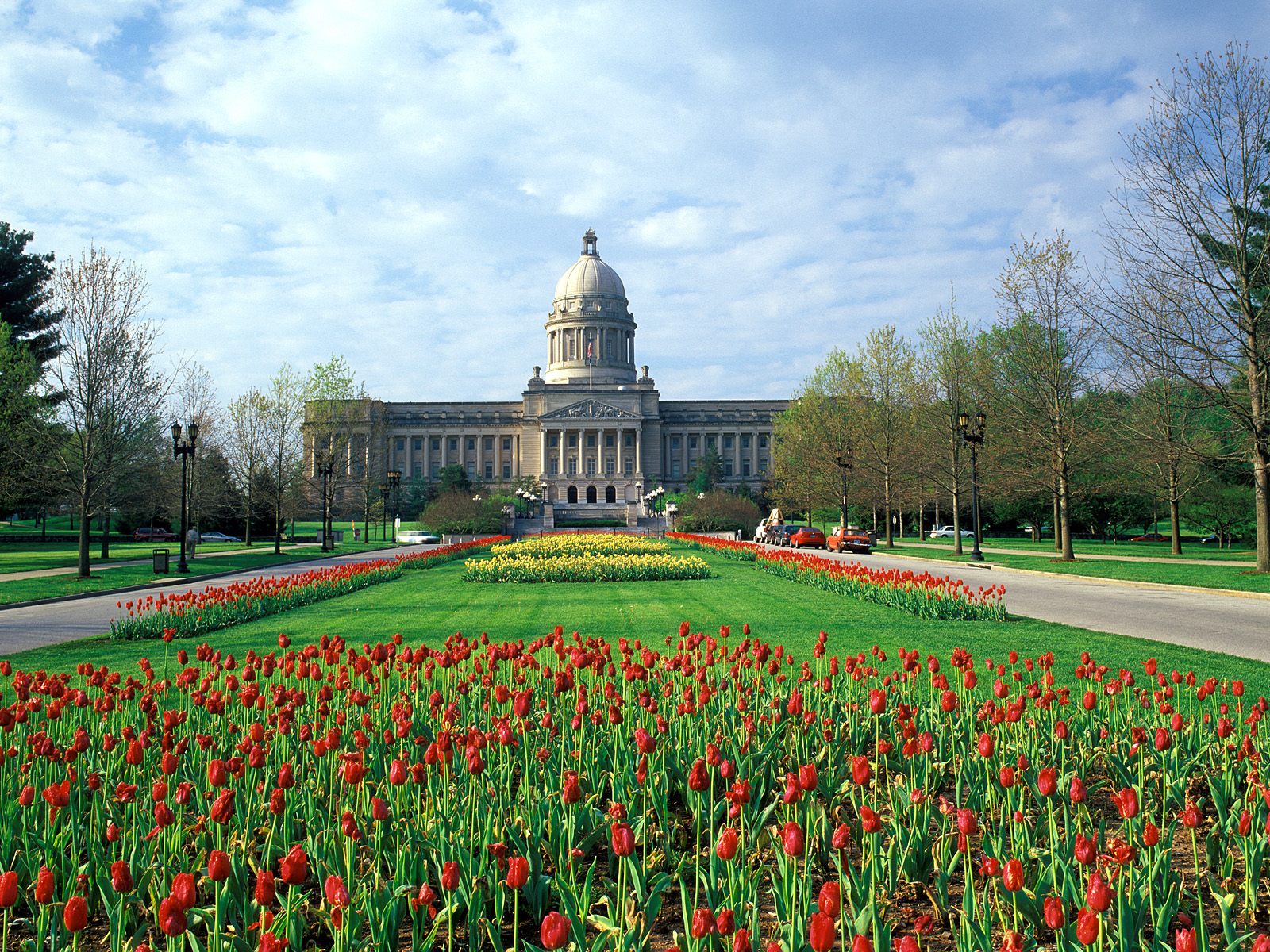 Kentucky State Capitol Building Frankfort Usa Buildings And