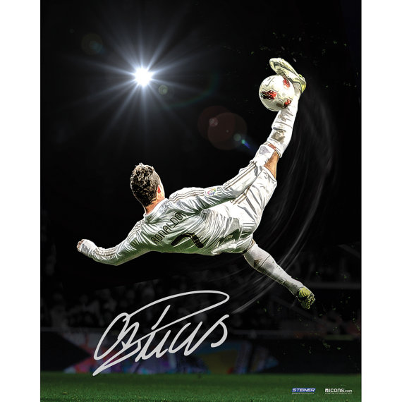 Cristiano Ronaldo Signed Bicycle Kick Photo Icon Auth