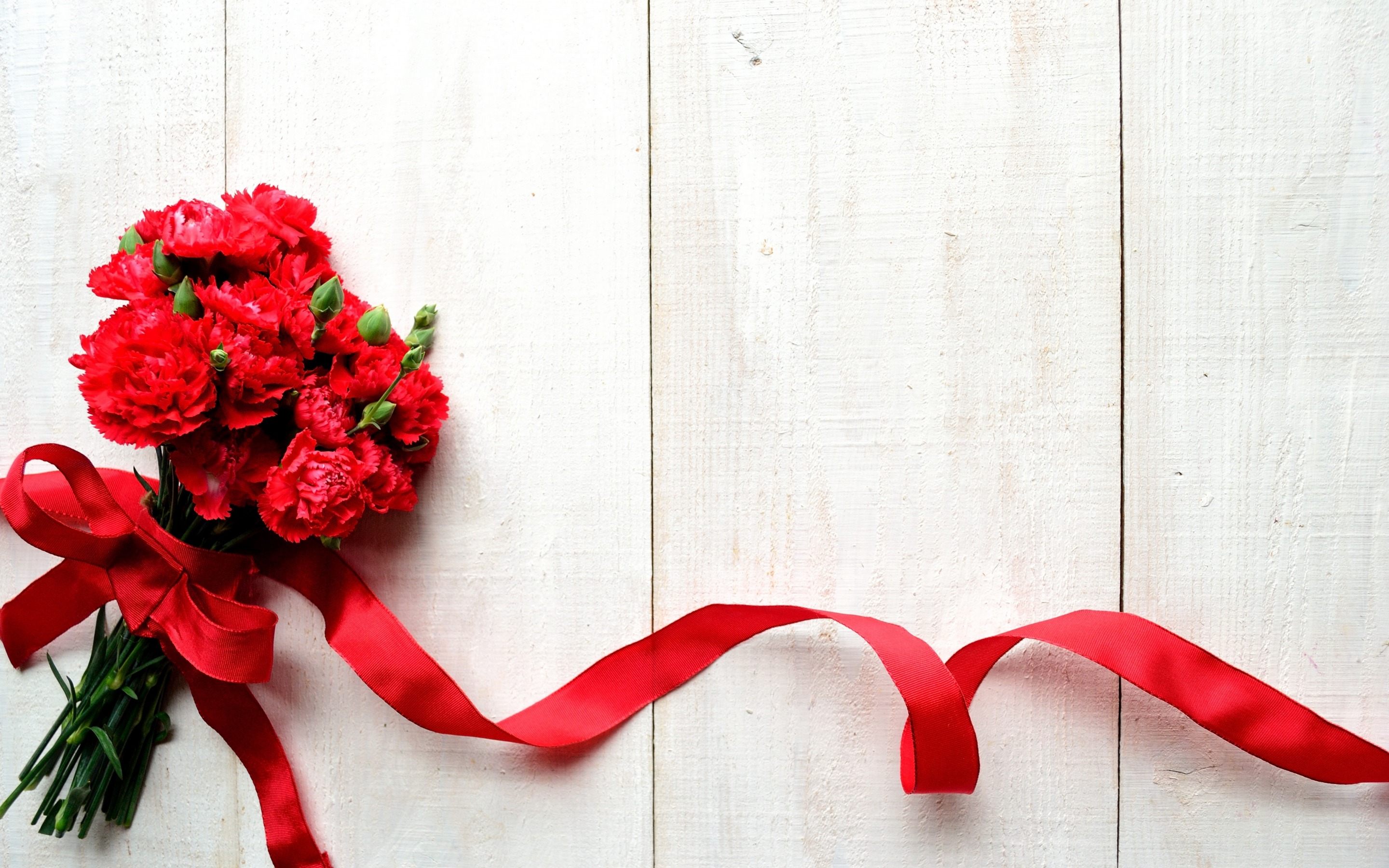 Red Carnations Flowers With Ribbon Wallpaper