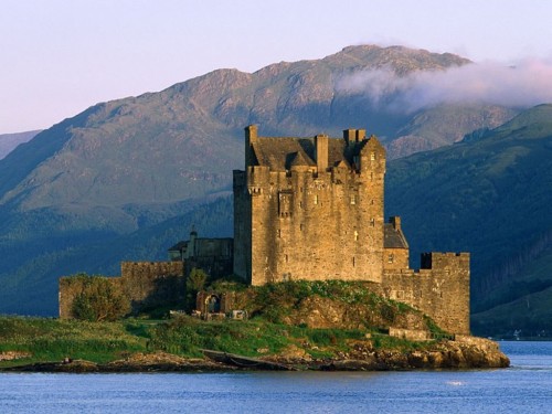 Castle Near Dornie Scotland Screensaver For Your Puter