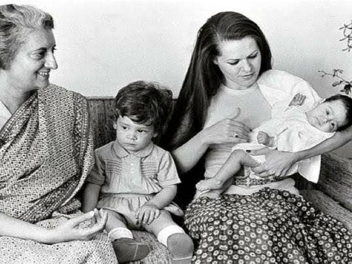 On Sonia Gandhis birthday here are some rare photographs