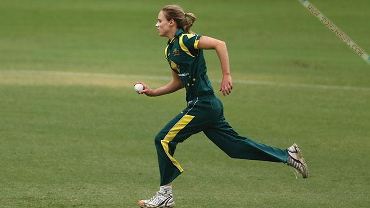 Ellyse Perry Bowling Picture Top Best
