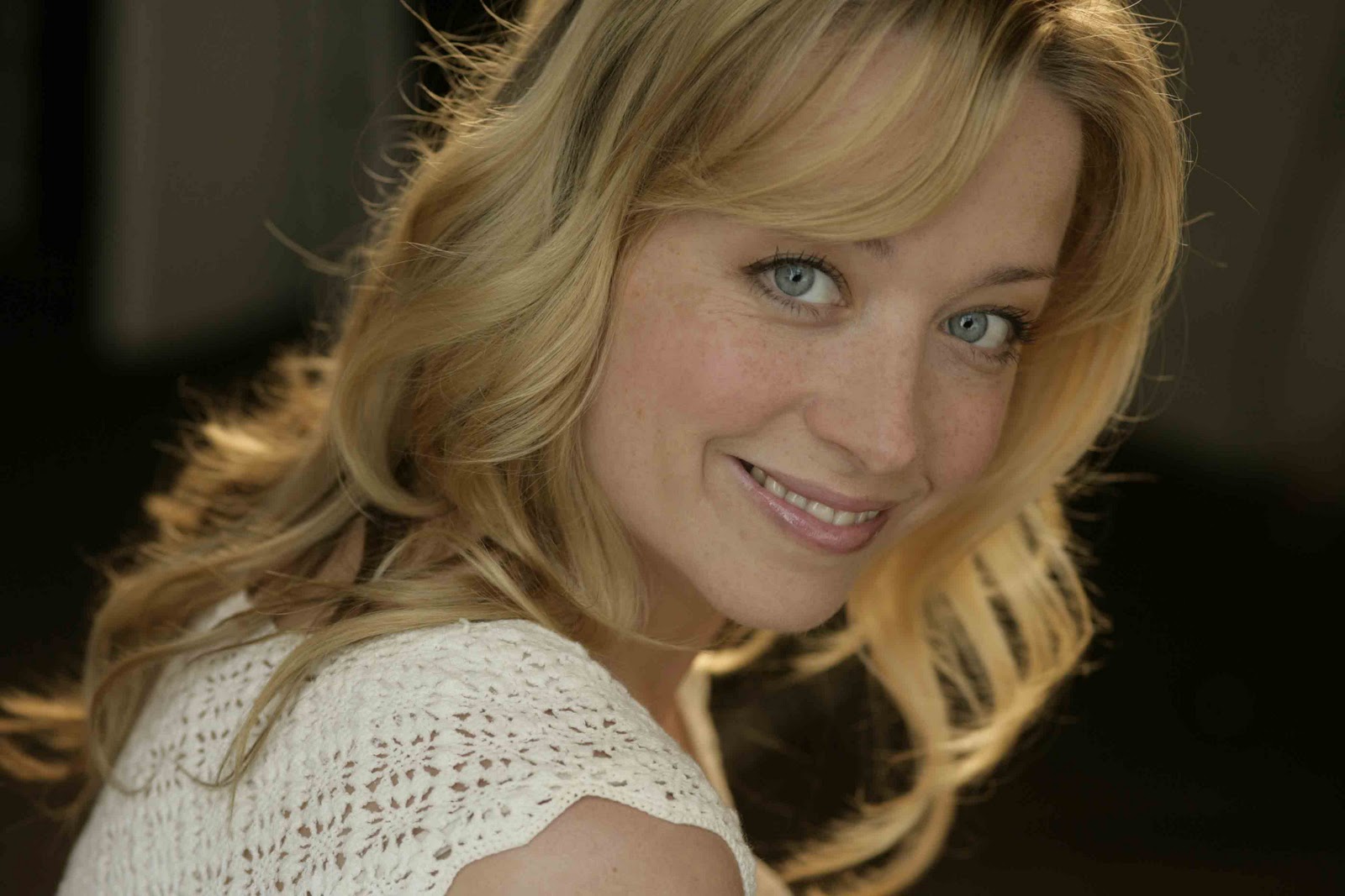 Anne Heche Wallpaper