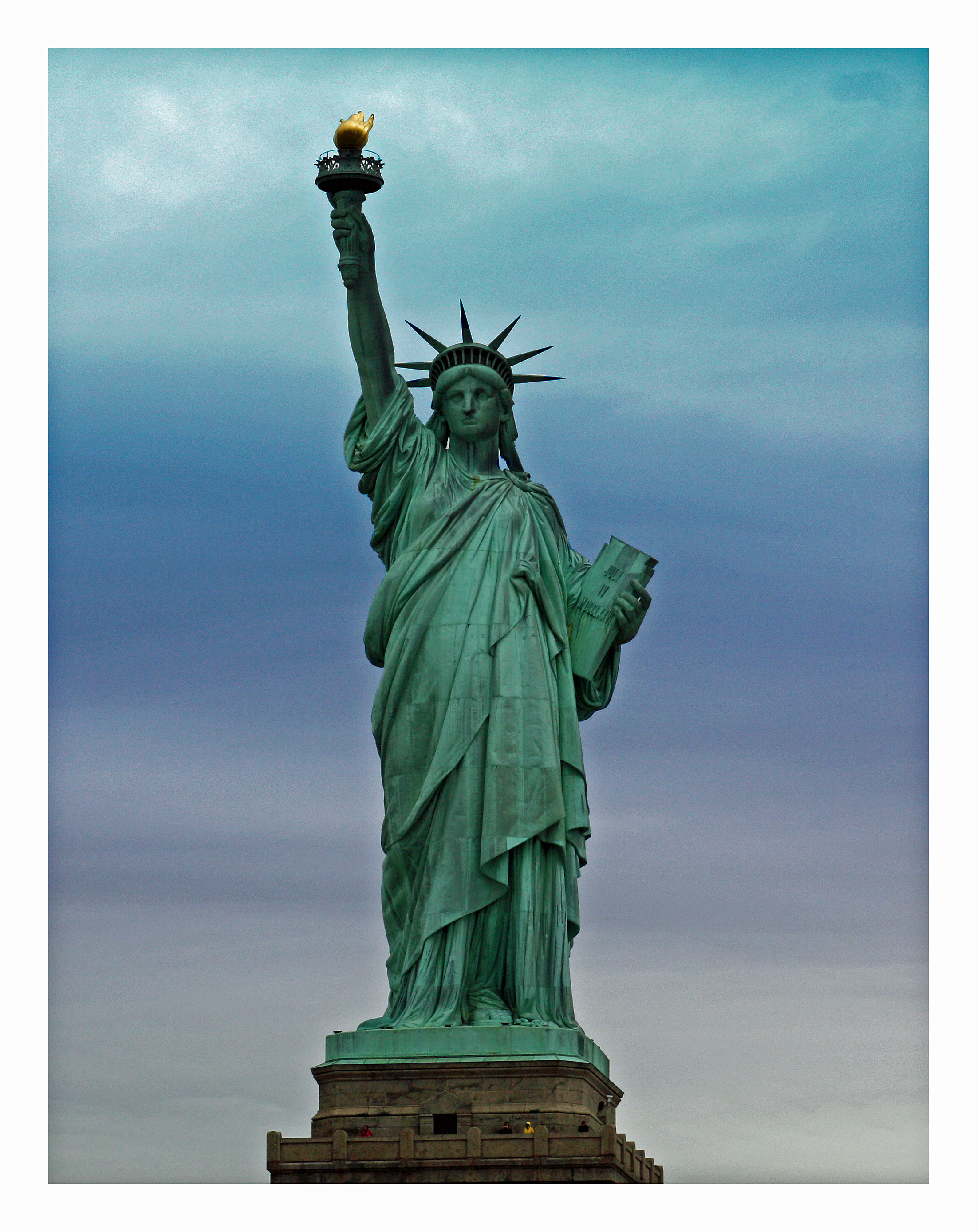 Statue Of Liberty HD Wallpaper Art Fantasy