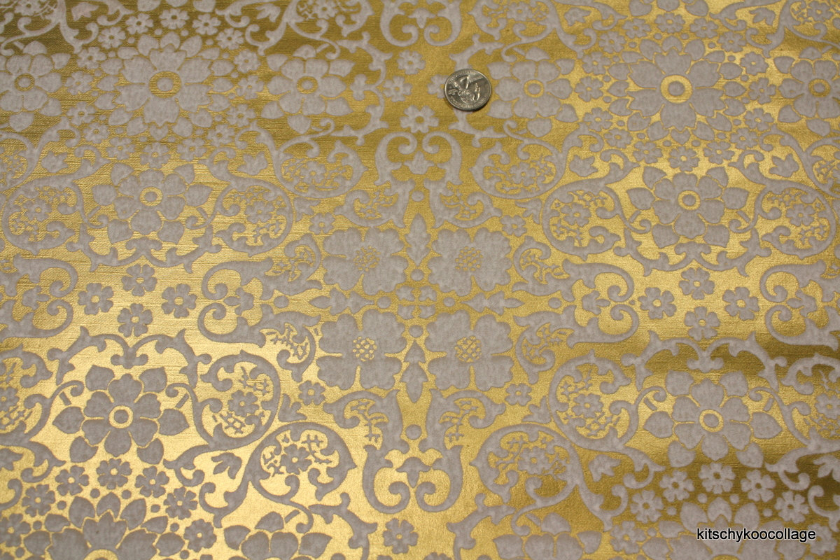 Metallic Gold Damask Wallpaper 8