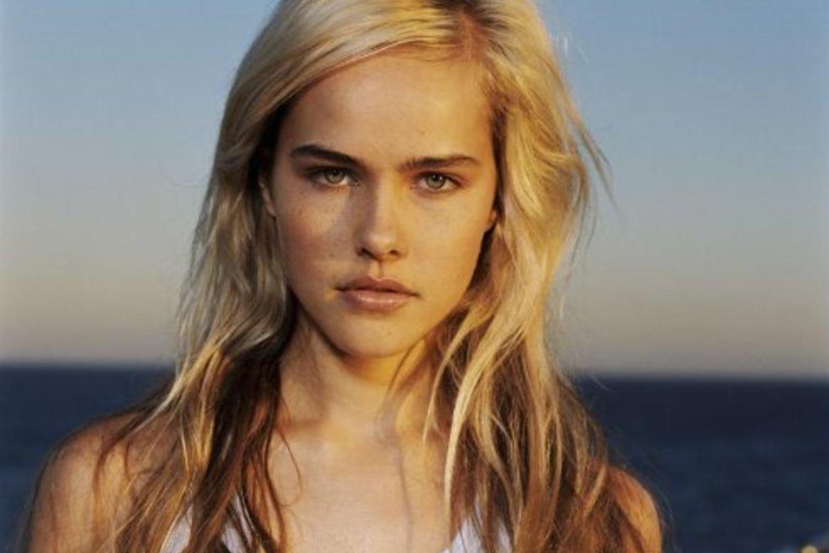 Isabel Lucas Wallpaper Beautiful Photo Gallery Woman In Picture