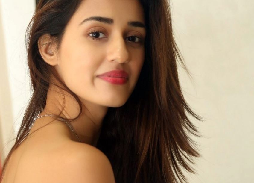 Best Disha Patani Hot Bollywood Actress HD Wallpaper Photos