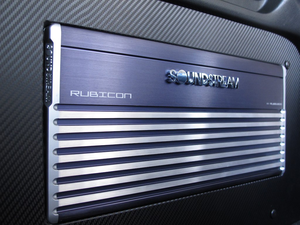 Soundstream Rubicon Class A B 70w X4 To Door Speaker